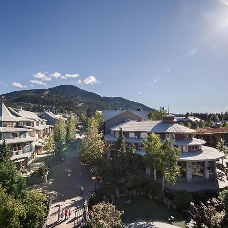 Whistler Town Plaza By Latour Hotels And Resorts Eksteriør bilde