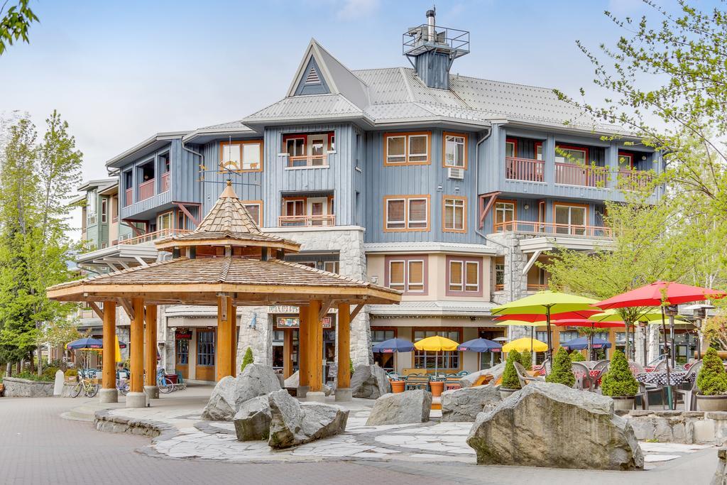 Whistler Town Plaza By Latour Hotels And Resorts Eksteriør bilde