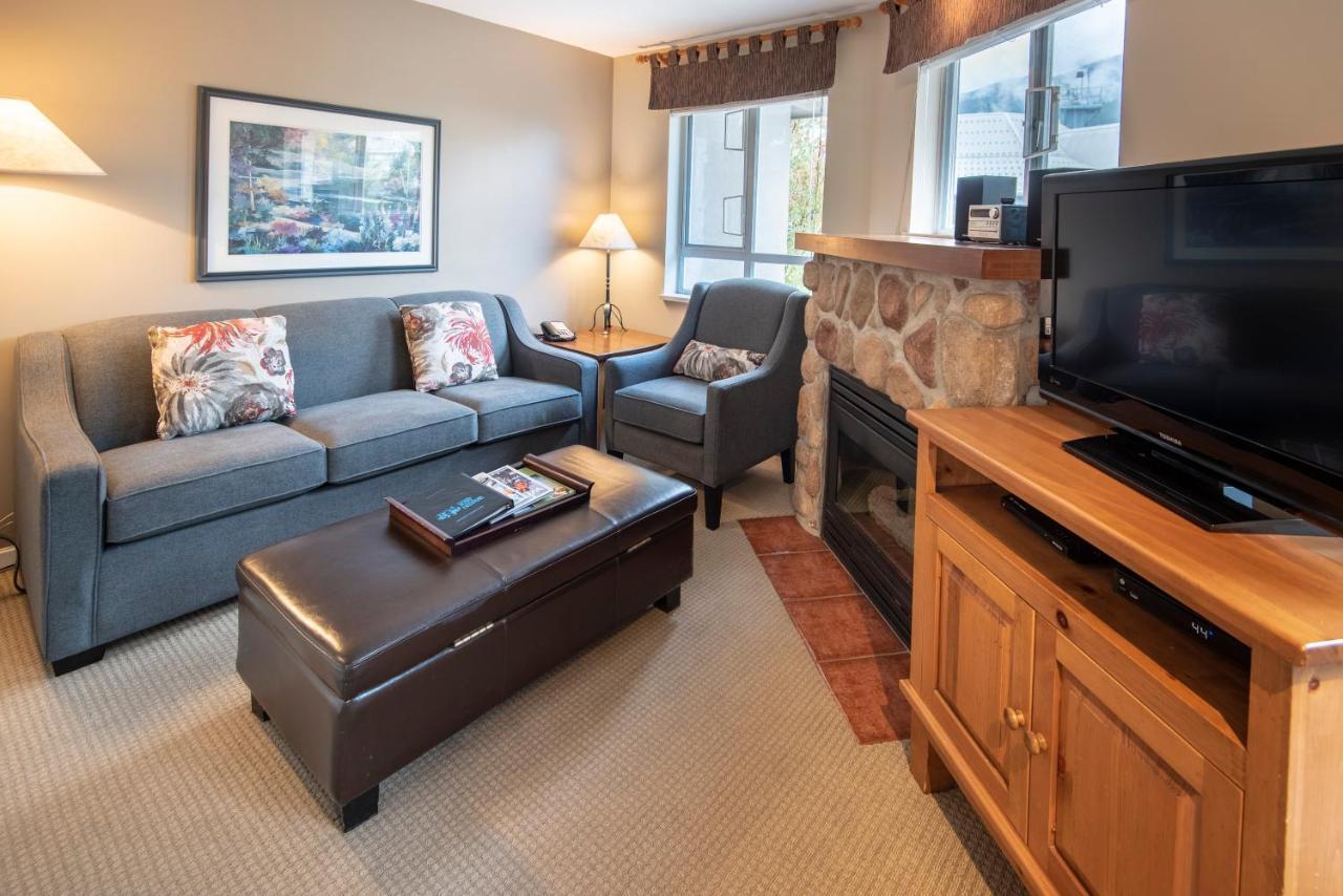 Whistler Town Plaza By Latour Hotels And Resorts Eksteriør bilde