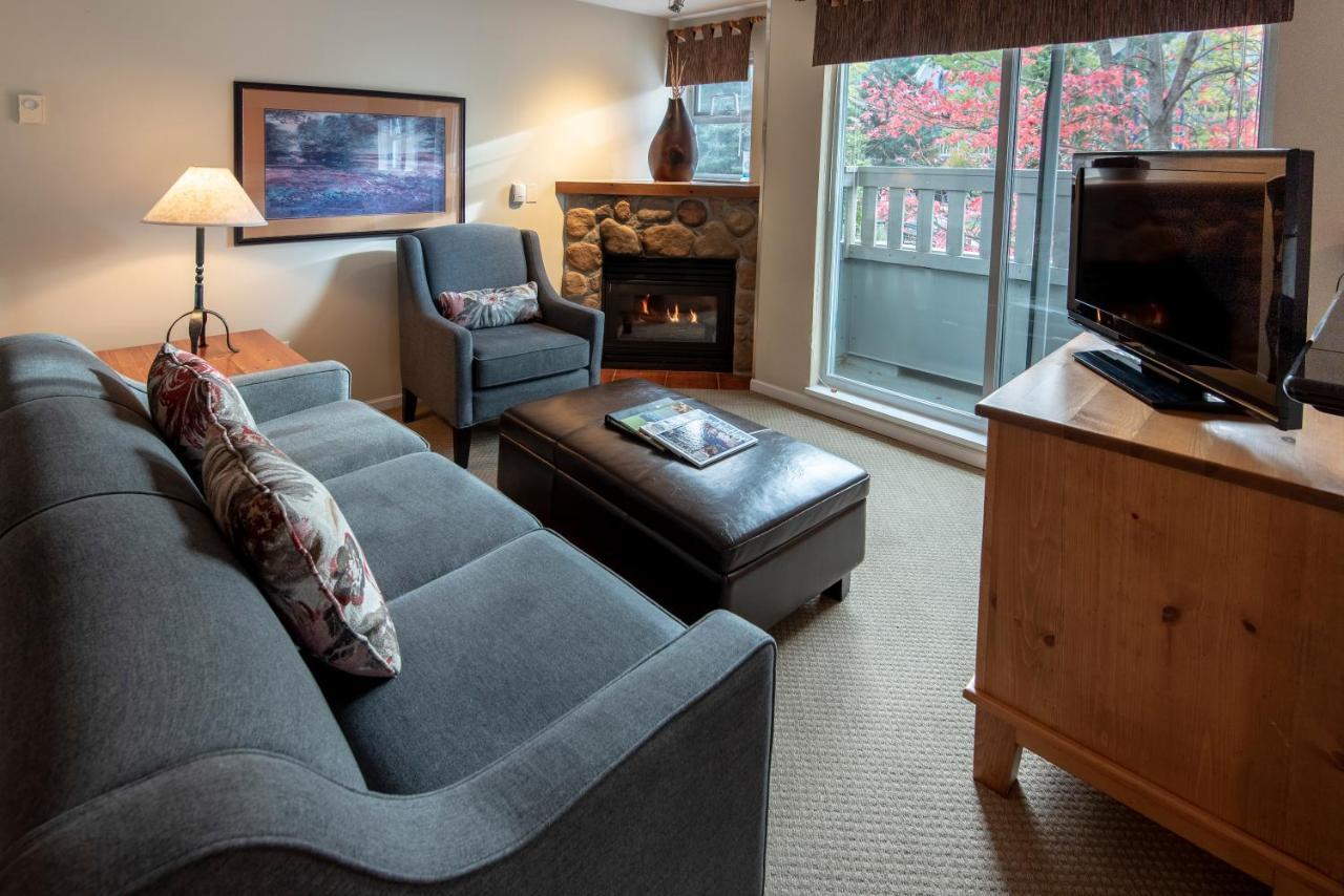 Whistler Town Plaza By Latour Hotels And Resorts Eksteriør bilde
