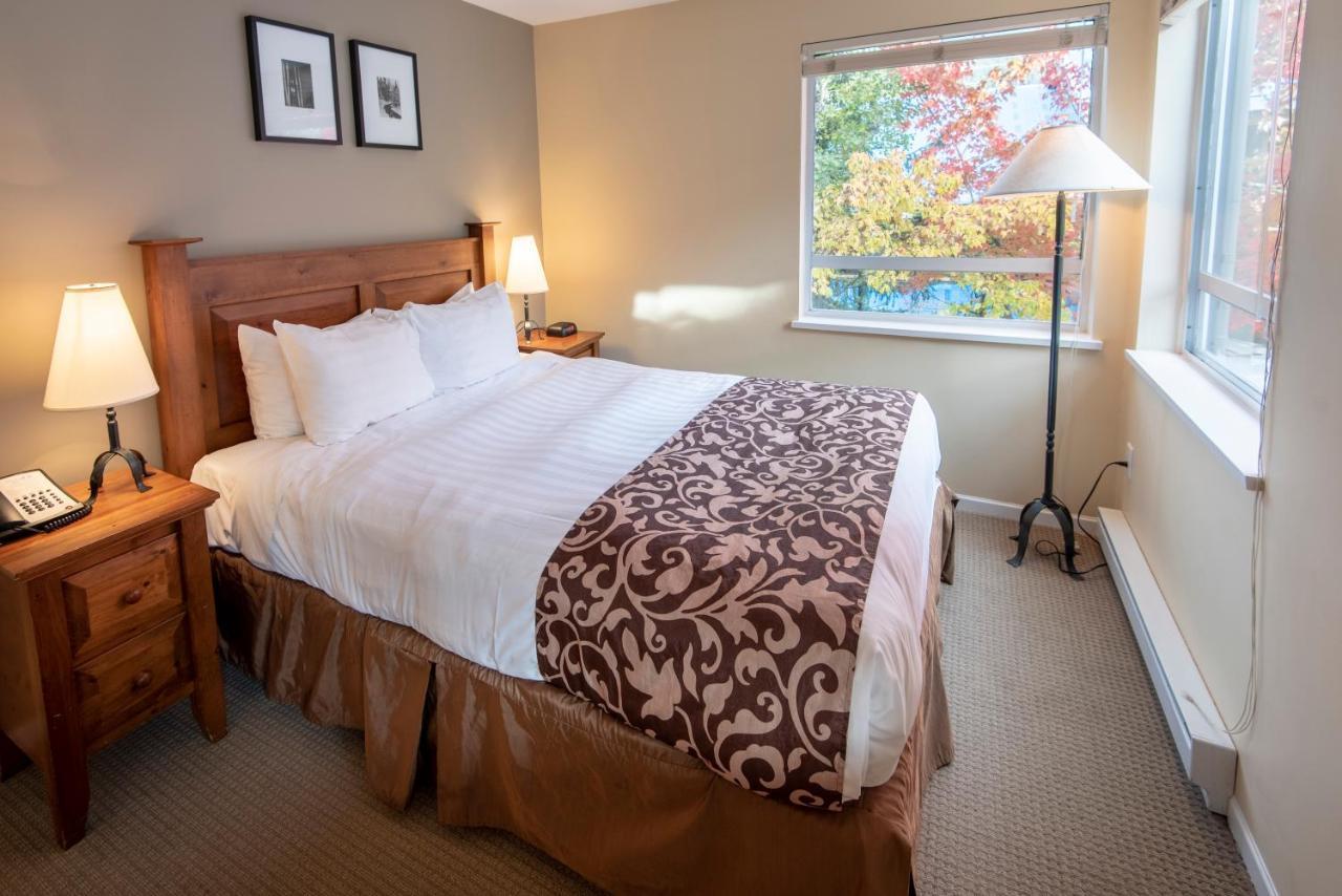 Whistler Town Plaza By Latour Hotels And Resorts Eksteriør bilde