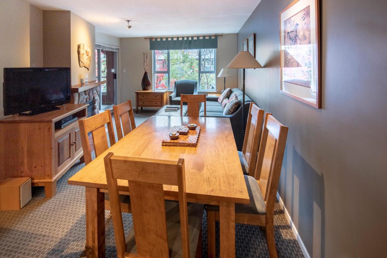 Whistler Town Plaza By Latour Hotels And Resorts Eksteriør bilde