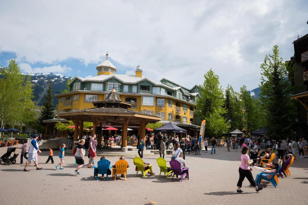 Whistler Town Plaza By Latour Hotels And Resorts Eksteriør bilde